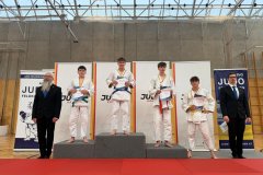U16m_66