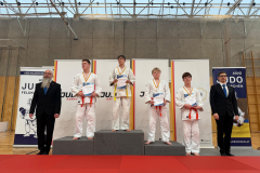U16m_81
